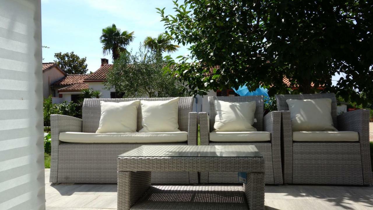 Stancija Vergotini Apartment Porec Exterior photo